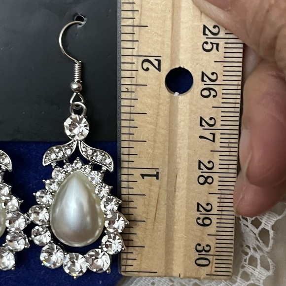 💥3/$13.00💥Paparazzi Earrings ( Bundle) - Picture 9 of 9